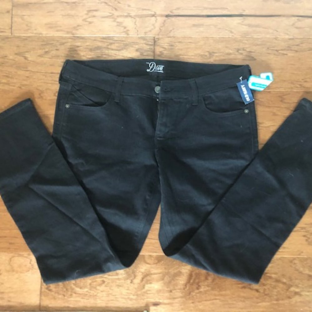 NWT. Old Navy Diva Skinny Jean | Black | 14